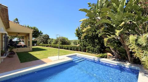 Foto 4 de Casa o xalet en venda a La Duquesa, Puerto de la Duquesa, Málaga