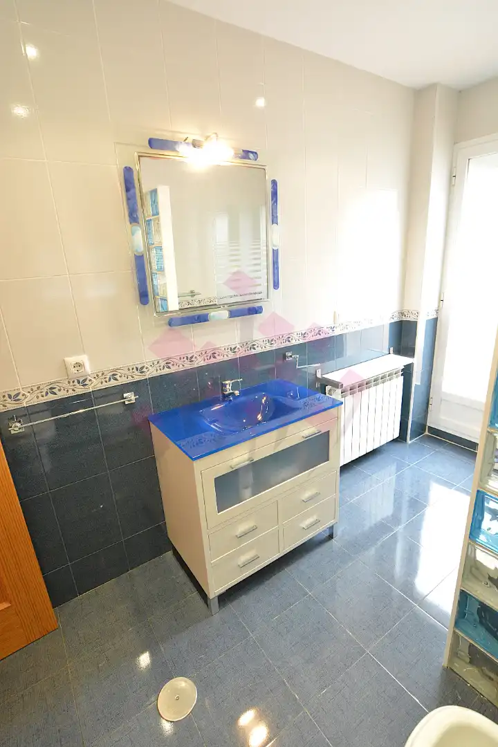 Bany de Dúplex en venda en Miguelturra amb Aire condicionat, Calefacció i Terrassa
