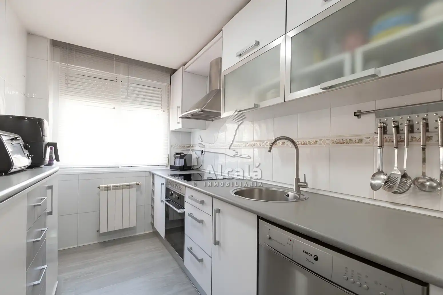 Kitchen of Flat for sale in Azuqueca de Henares  with Air Conditioner and Heating