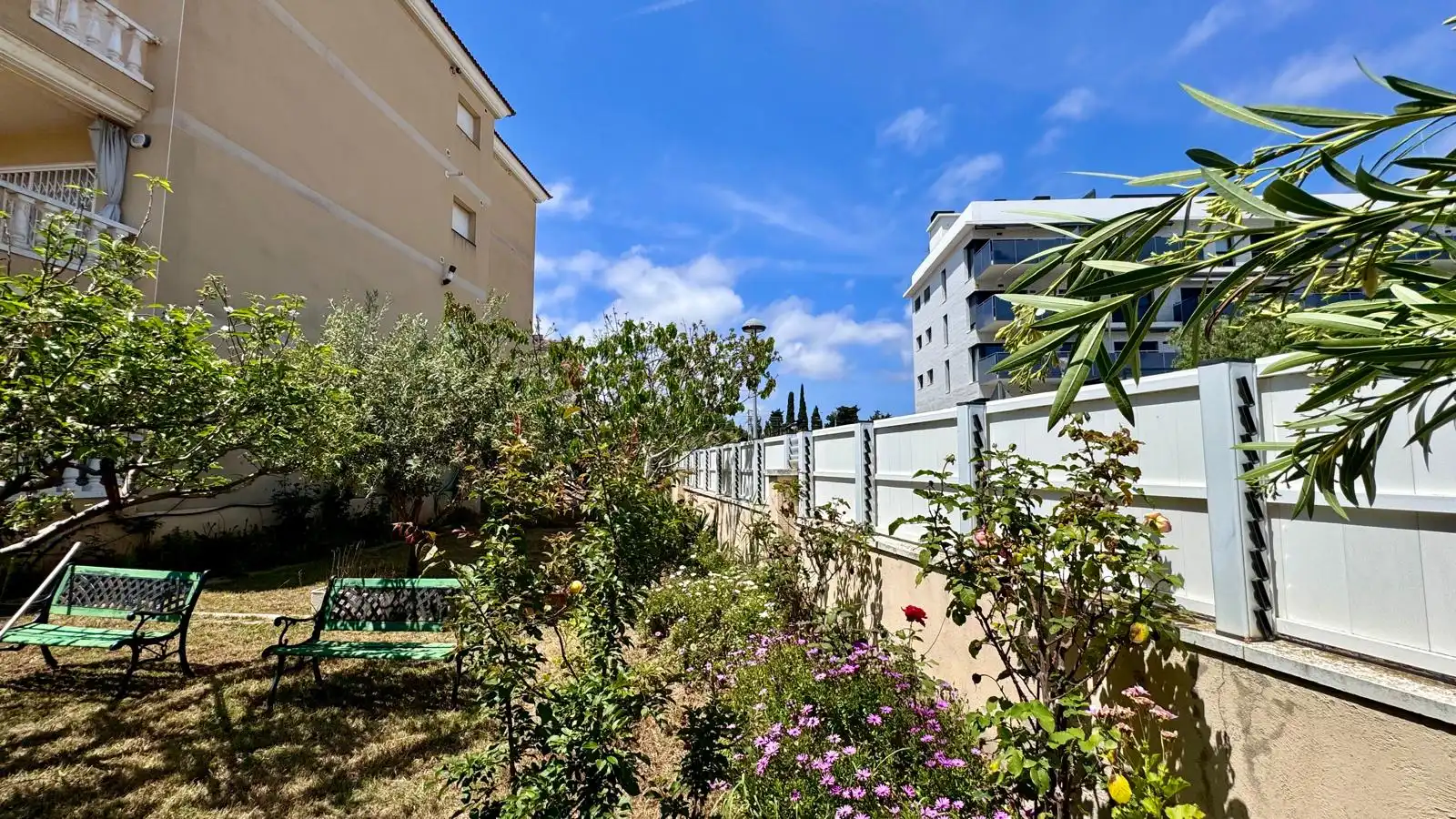 Jardí de Pis en venda en Cunit amb Calefacció, Terrassa i Traster