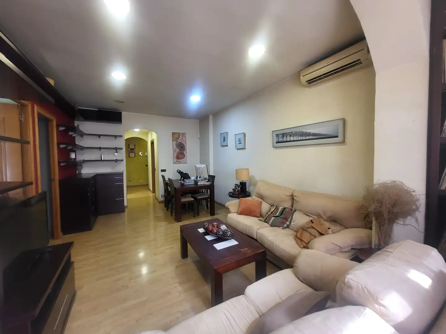 Flat with terrace for sale in Passeig de Torras i Bages
