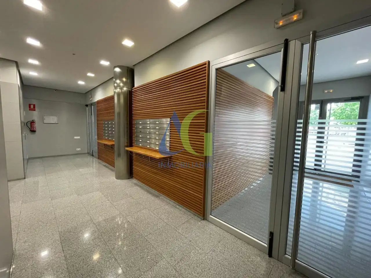Oficina con ascensor en venta en JOSE AGUADO