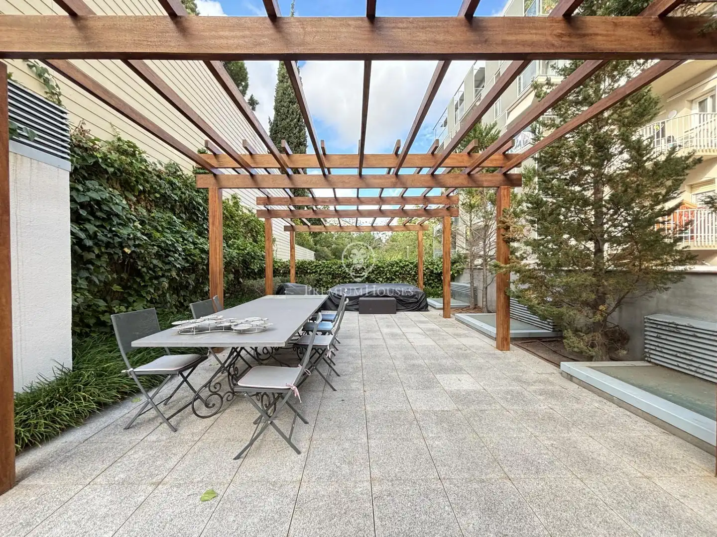 Terrasse von Wohnung zum Verkauf in Barcelona mit Heizung, Privatgarten und Terrasse