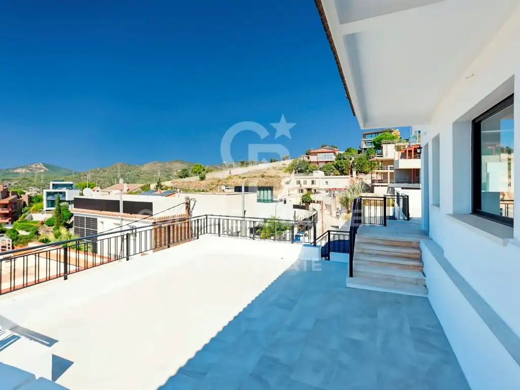 Terrace of Houses for sale in Esplugues de Llobregat