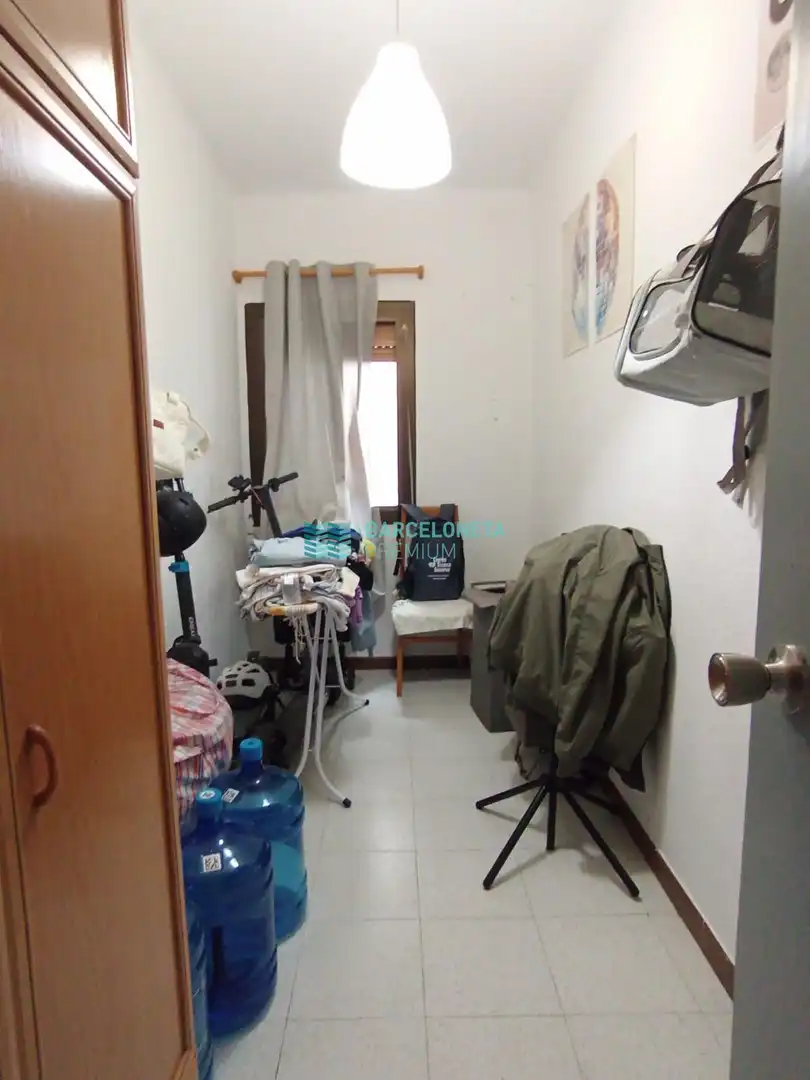 Piso en venta en Barcelona con Calefacción, Terraza y Alarma