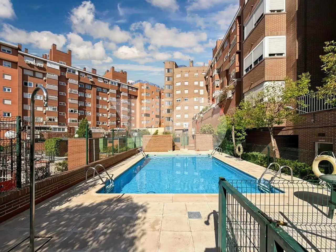 Piscina de Pis en venda en Madrid amb Aire condicionat, Calefacció i Traster