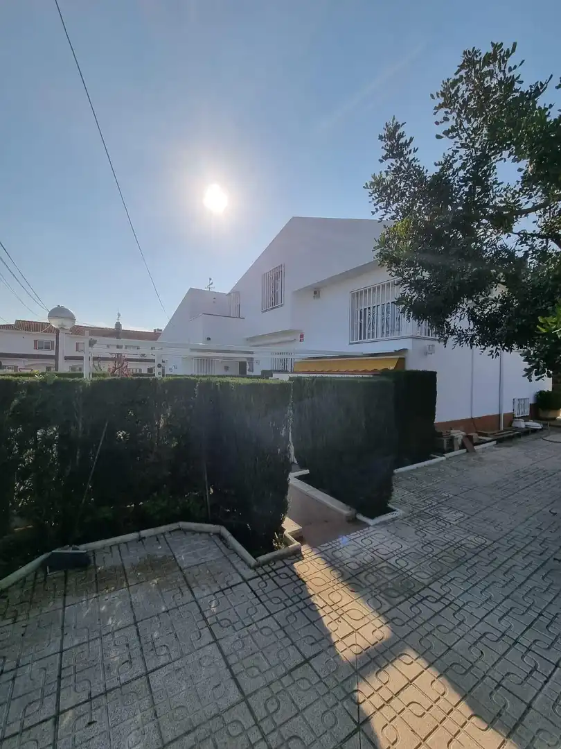 House with garden for sale in Miami Platja, imagen 37