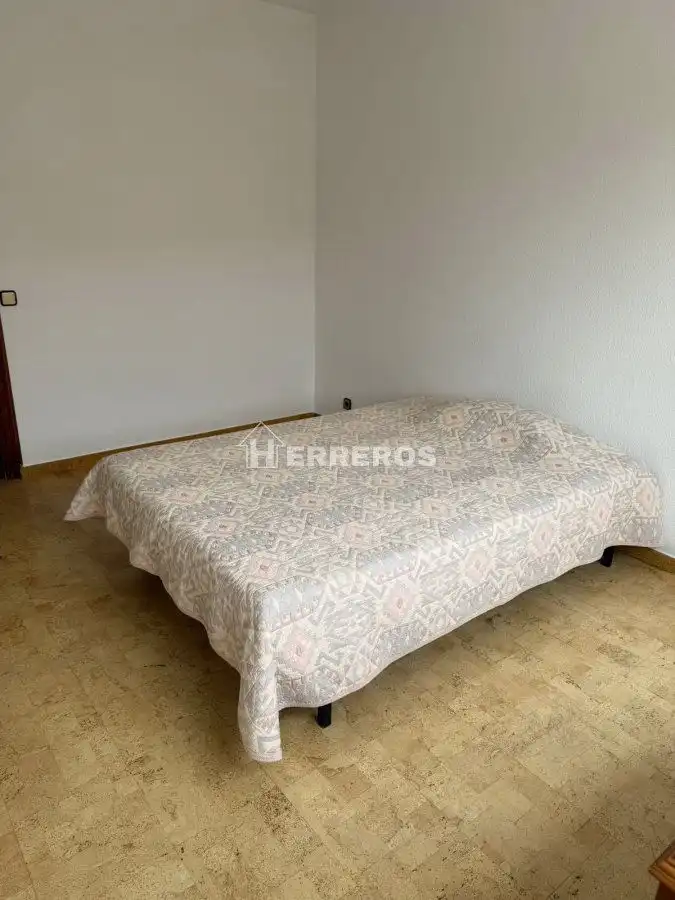 Habitación de Casa o chalet en venta en Galilea con Calefacción y Terraza