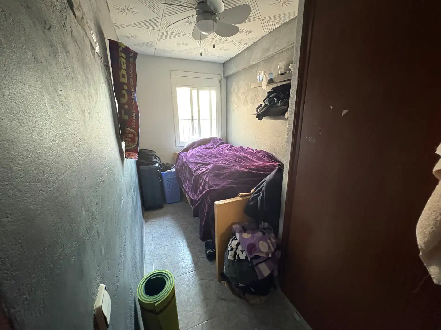 Habitación de Piso en venta en Cornellà de Llobregat con Amueblado