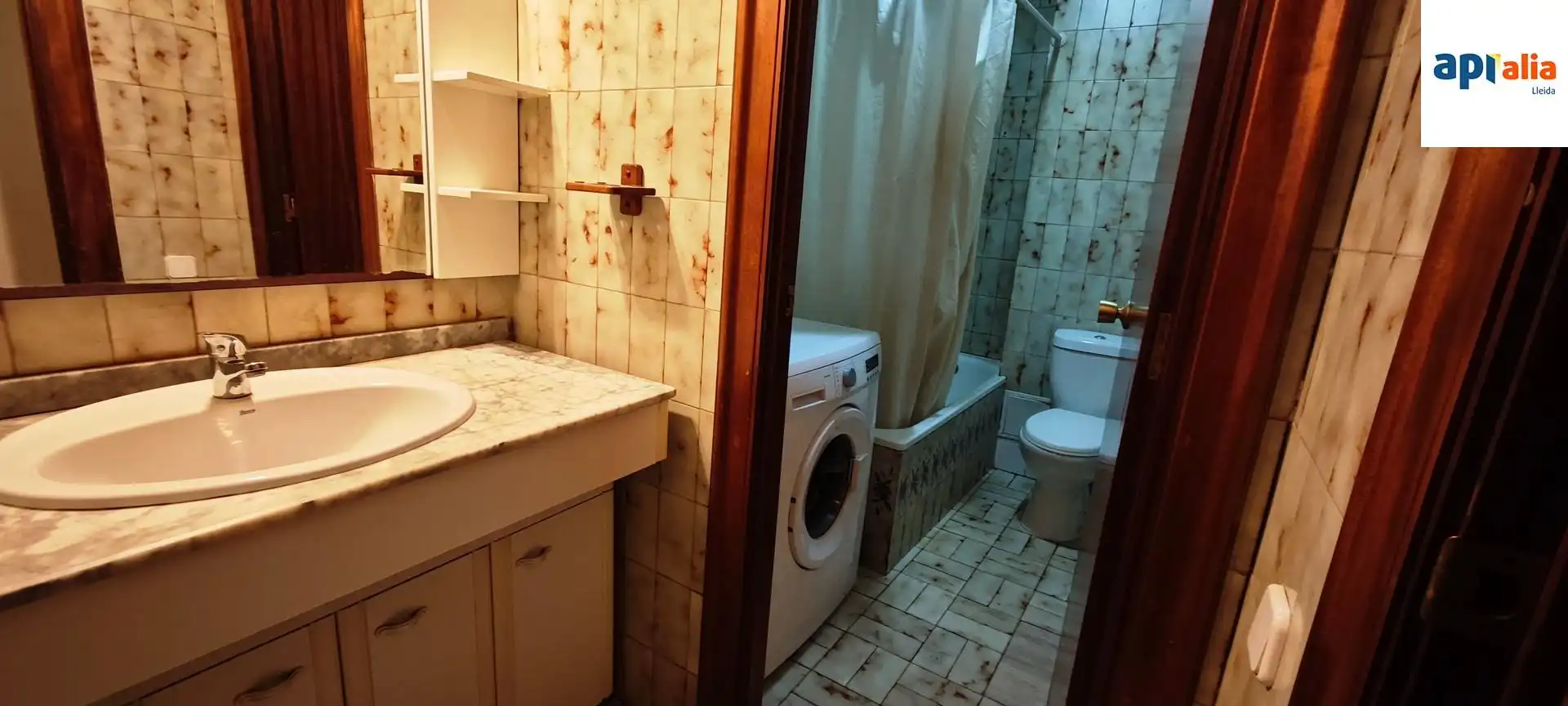 Baño de Piso en venta en Lleida con Calefacción