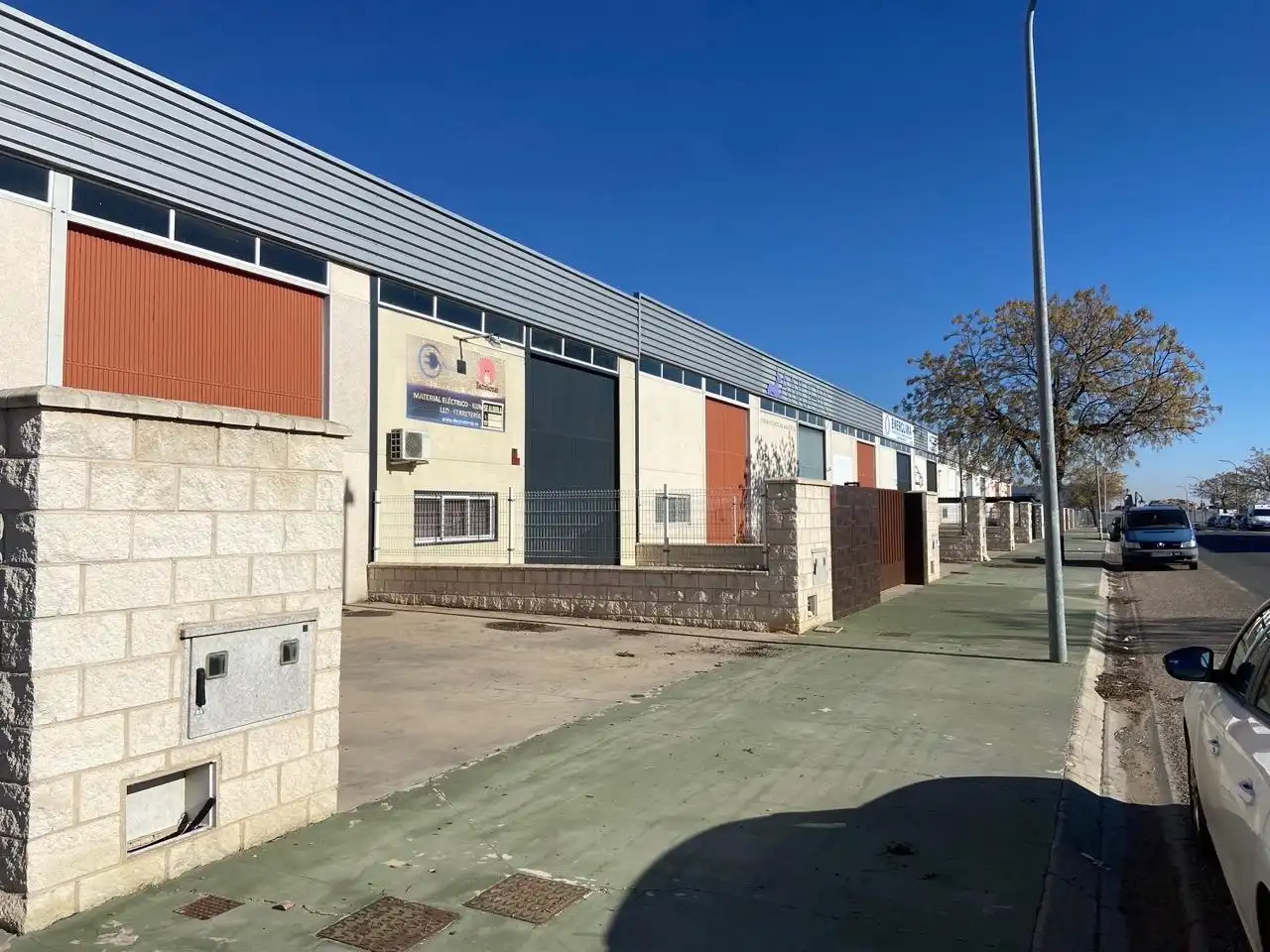Vista exterior de Nave industrial en venta en Torralba de Calatrava