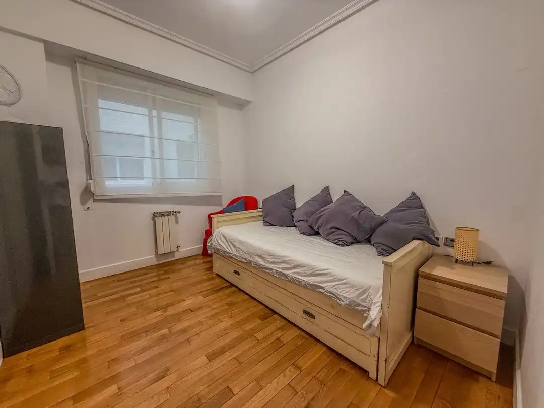 Habitación de Piso de alquiler en Donostia - San Sebastián  con Calefacción, Horno y Lavadora