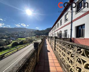 Vista exterior de Casa o xalet en venda en Oviedo  amb Calefacció i Terrassa