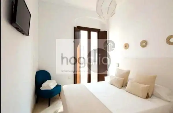 Habitación de Ático de alquiler en Sevilla con Aire acondicionado, Terraza y Amueblado