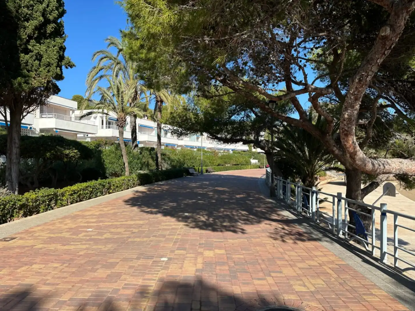 Vista exterior de Ático en venta en Alcalà de Xivert con Aire acondicionado, Calefacción y Jardín privado