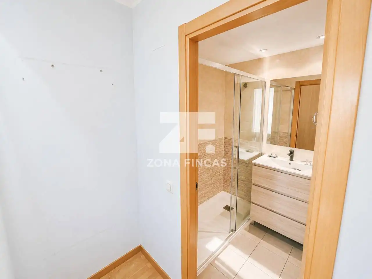 Baño de Piso en venta en Badalona con Aire acondicionado, Calefacción y Parquet
