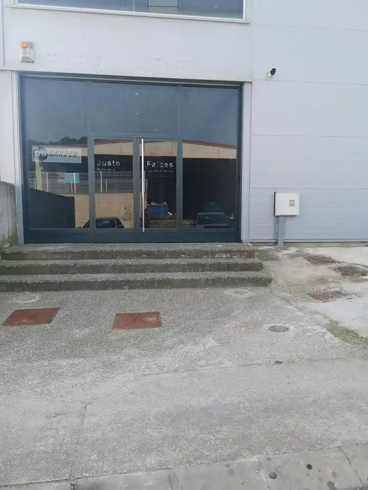Fabrikhallen zum Verkauf in Valtierra