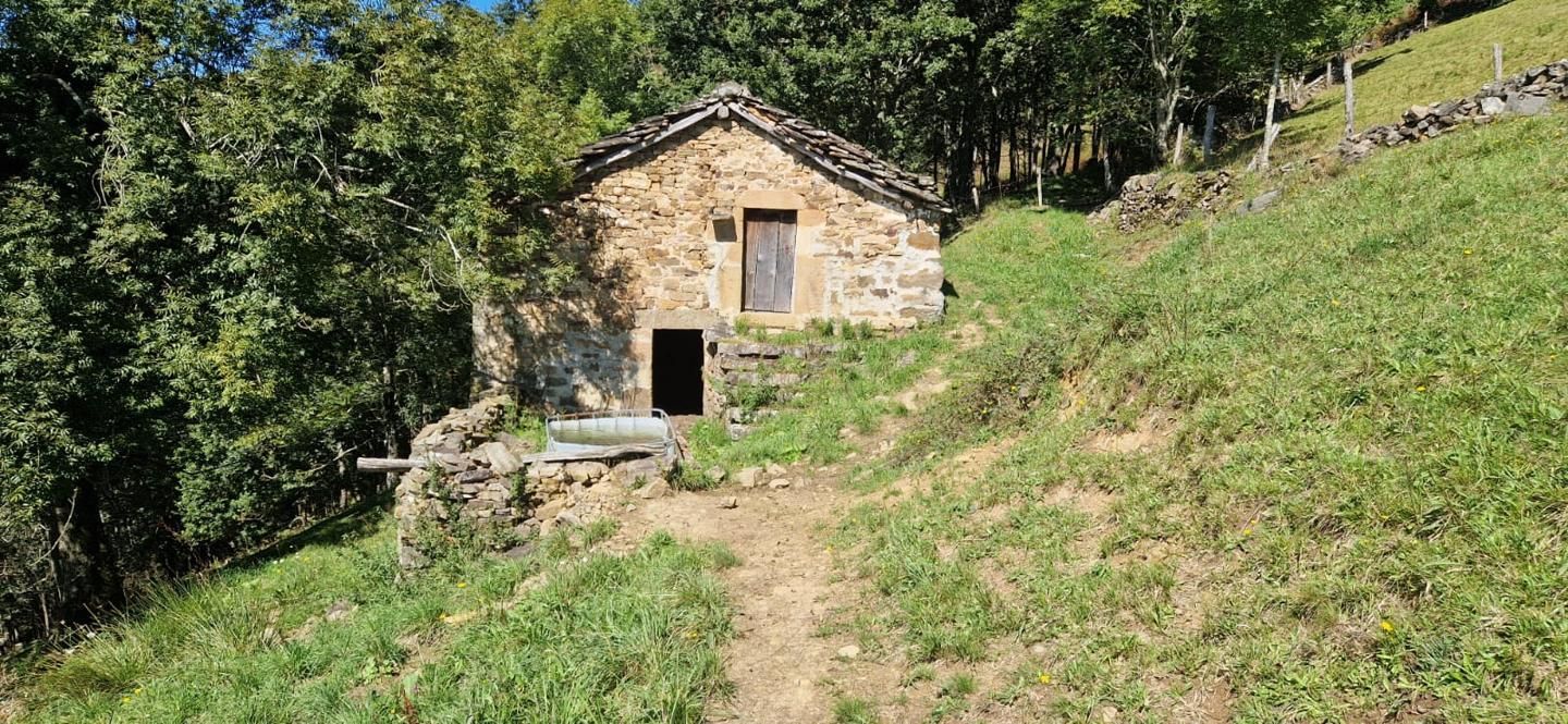Außenansicht von Country house zum verkauf in Vega de Pas