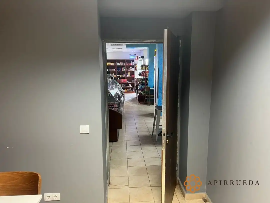 Commercial properties for sale in La Zaida  with Air Conditioner and Furnished