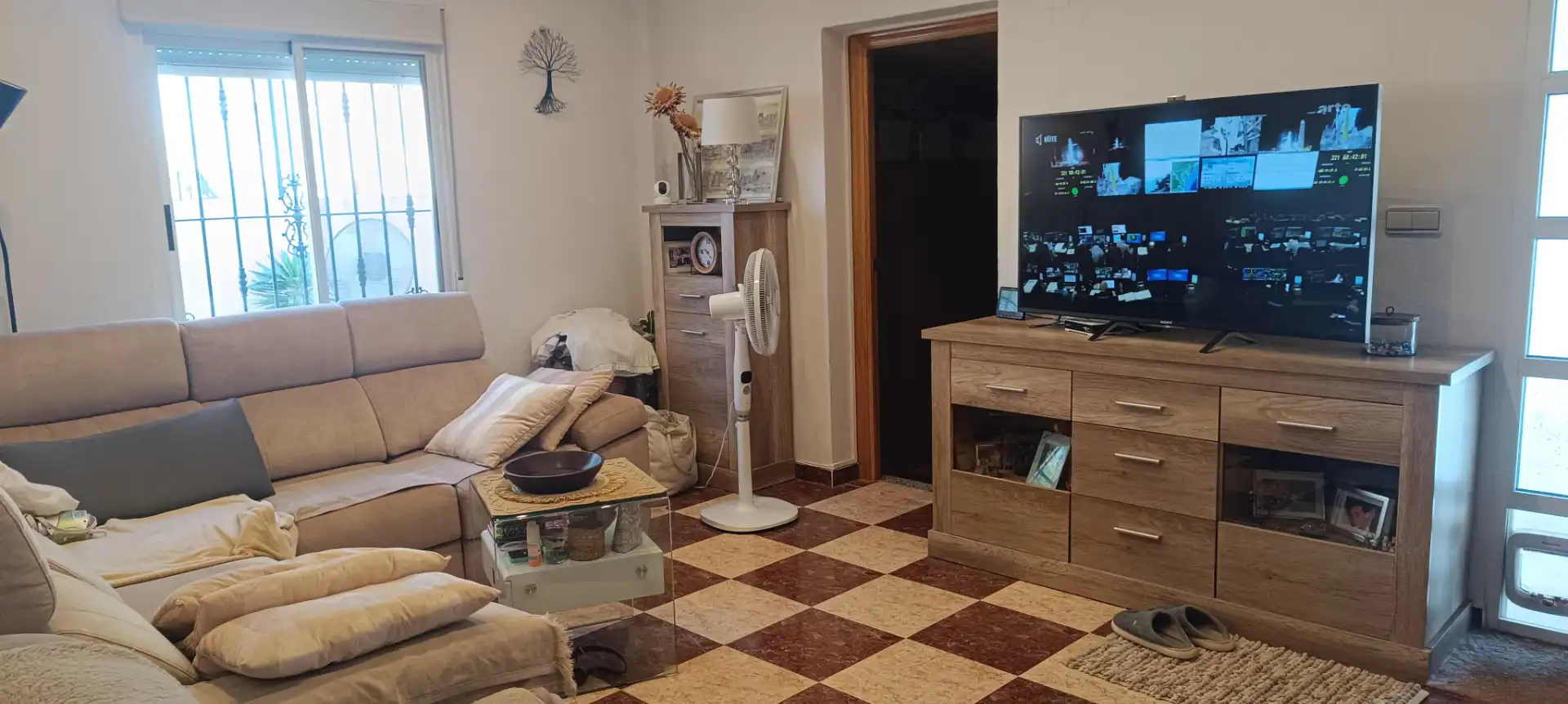 Detached house with pool for sale in Calle Almería, imagen 5