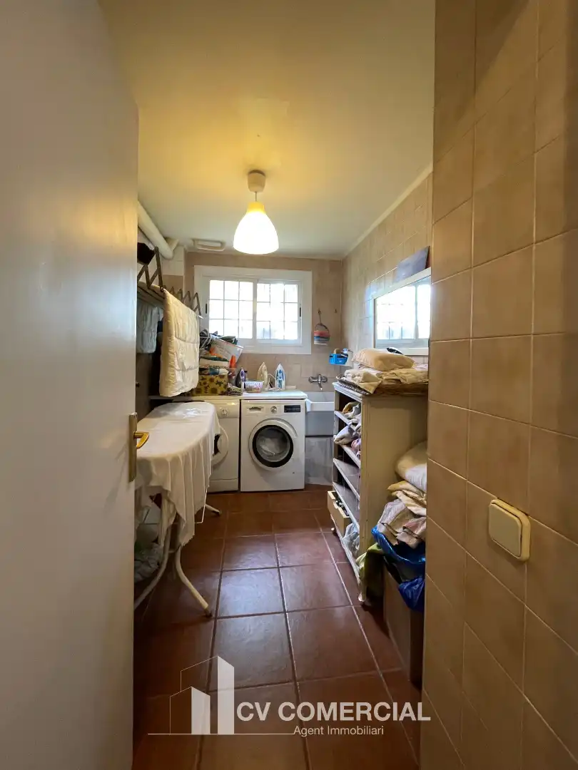 Cuina de Casa o xalet en venda en Sant Cugat del Vallès amb Aire condicionat, Calefacció i Jardí privat