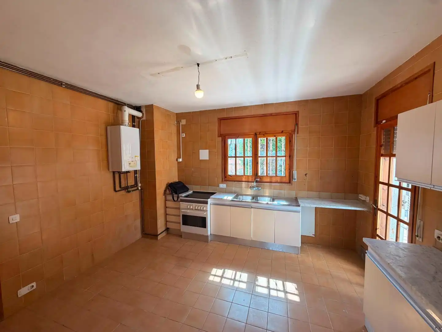 Cuina de Casa o xalet en venda en Lloret de Mar amb Calefacció, Piscina i Balcó