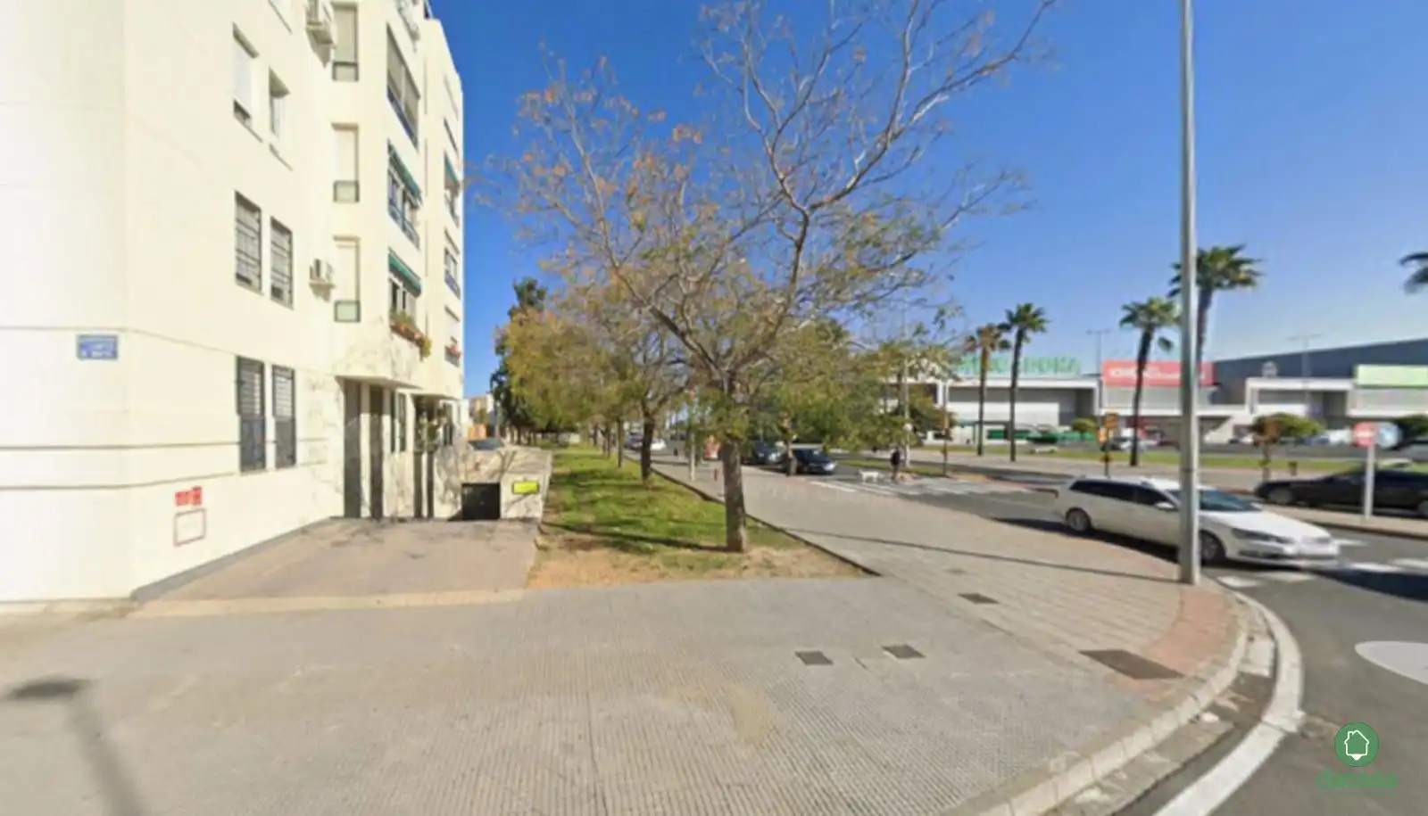 Individual to rent in Nuevo Parque - Los Rosales - Tráfico Pesado