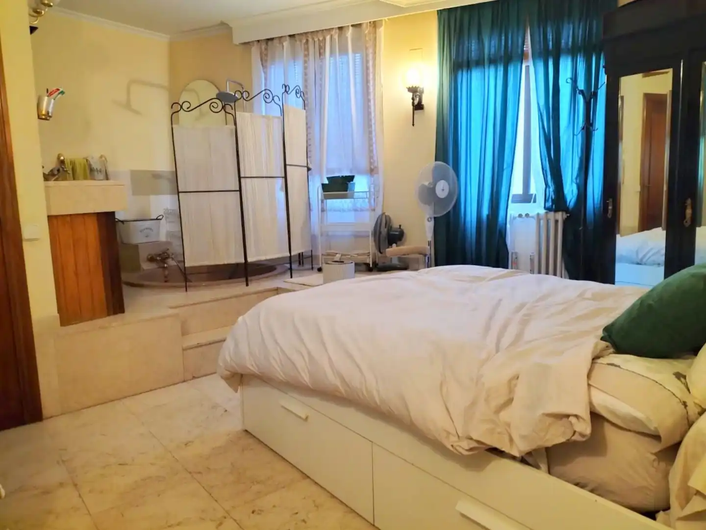 Dormitori de Àtic de lloguer en Madrid amb Calefacció, Parquet i Terrassa