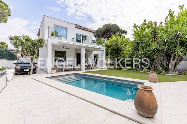 Casa-chalet en Venta en La Pineda