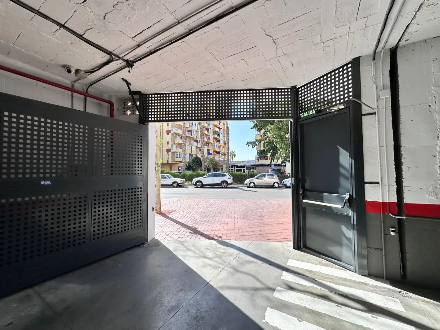 Garage zur Miete in Avenida Gamonal, Parque de la Paloma