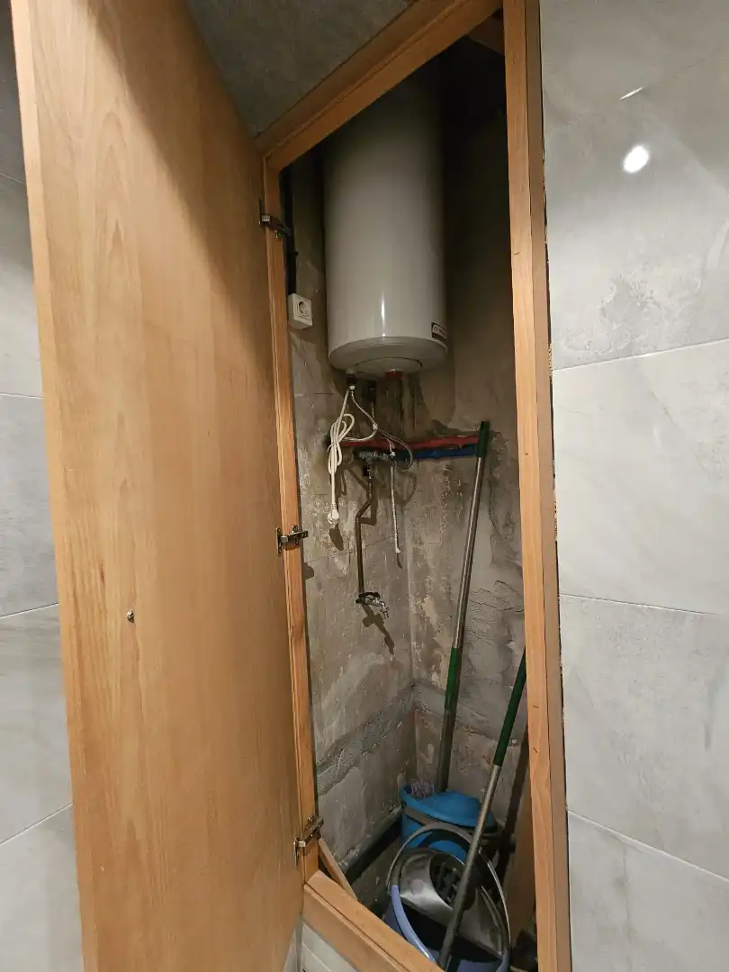 Badezimmer von Büro zur Miete in Barcelona mit Klimaanlage und Balkon