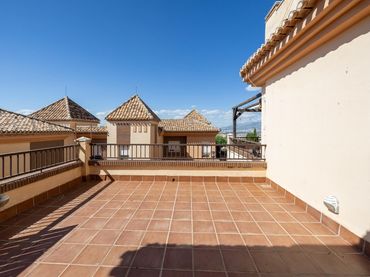 Adossat amb piscina en venda a Paseo PEDRO VERDE 2