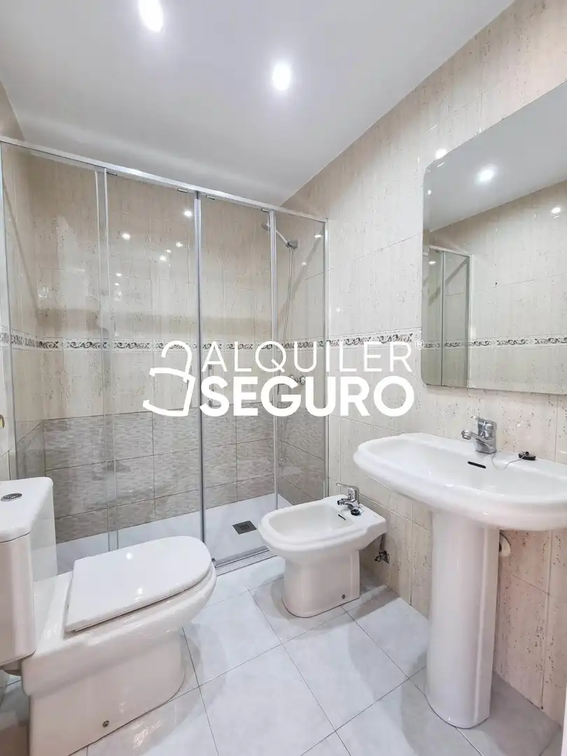 Bany de Pis de lloguer en Galapagar amb Aire condicionat i Terrassa