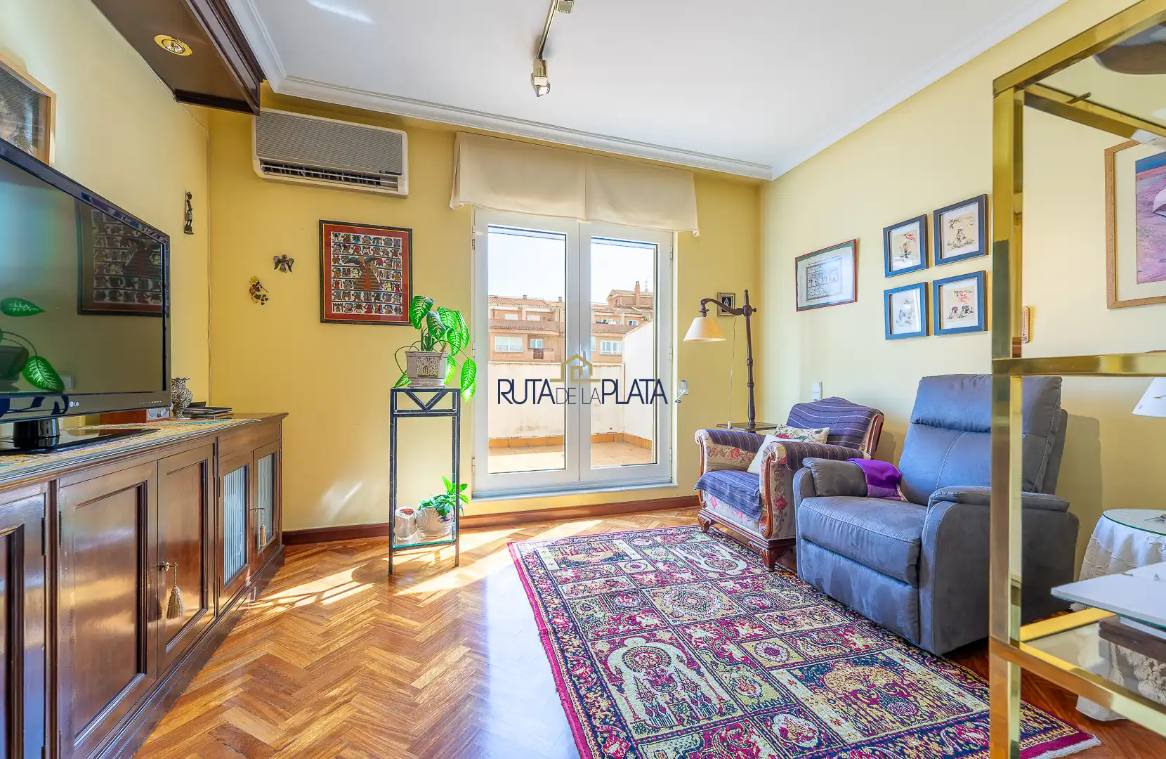 Living room of Attic for sale in Zamora Capital   with Air Conditioner, Heating and Parquet flooring