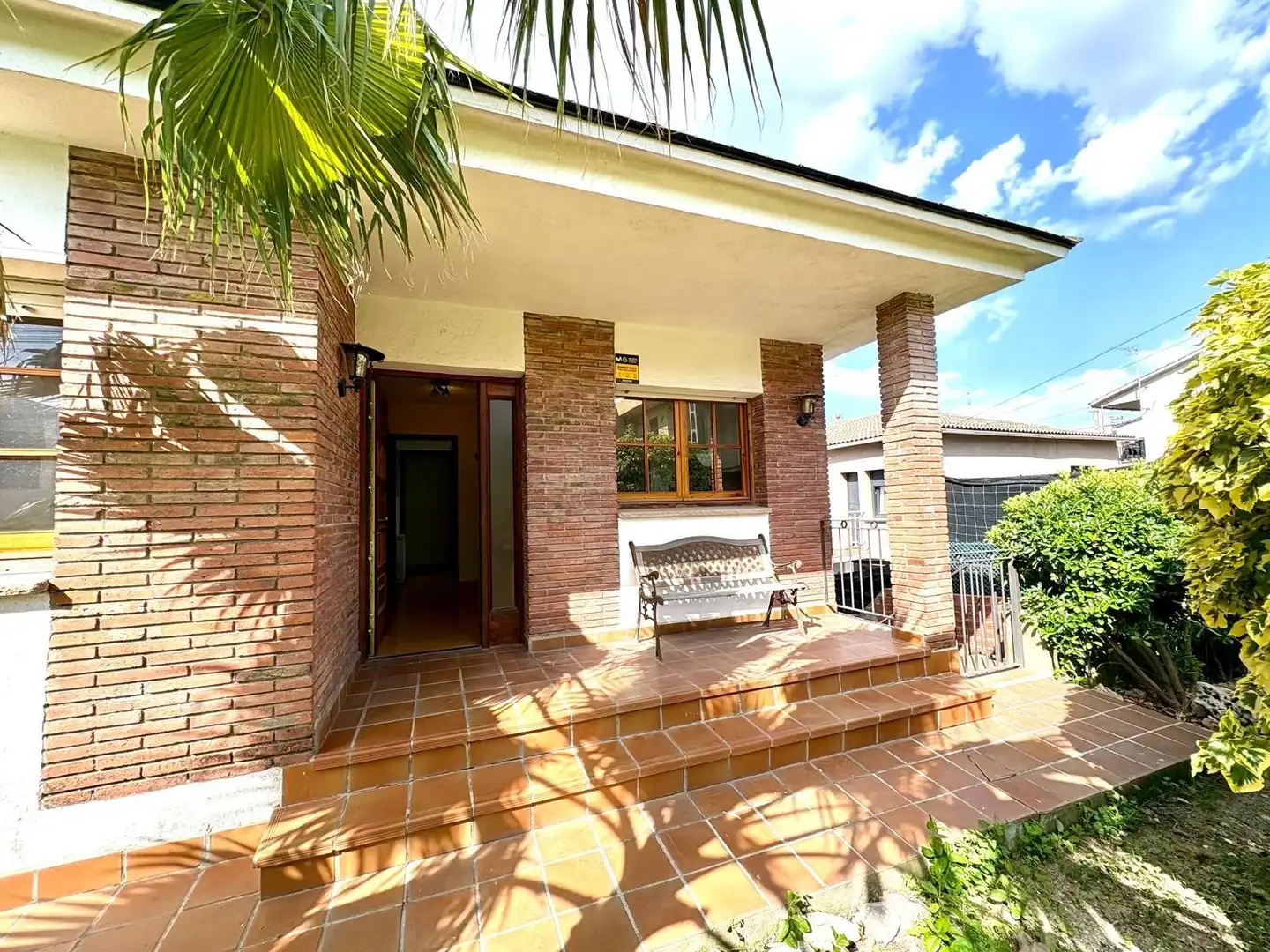 Vista exterior de Casa o chalet en venta en Lliçà d'Amunt con Aire acondicionado, Calefacción y Jardín privado