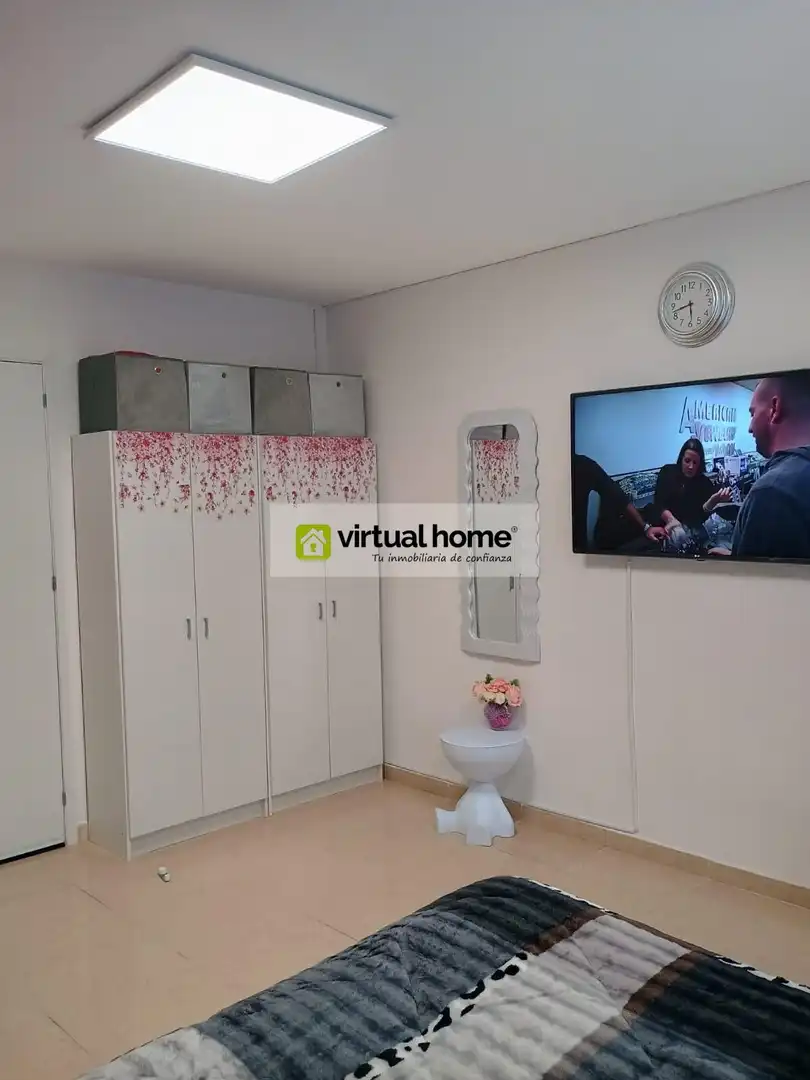 Dormitori de Apartament en venda en Benidorm amb Aire condicionat i Piscina comunitària