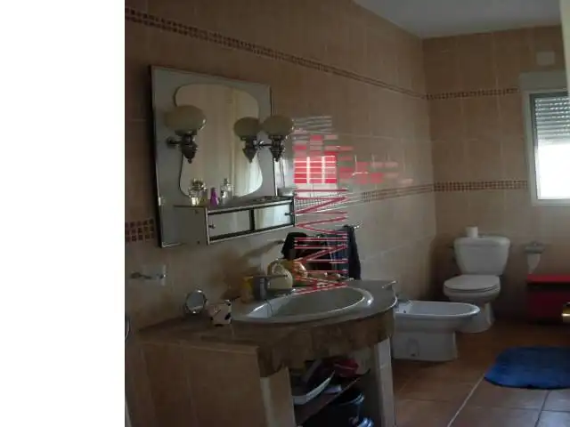 Bany de Casa o xalet en venda en Montroi / Montroy