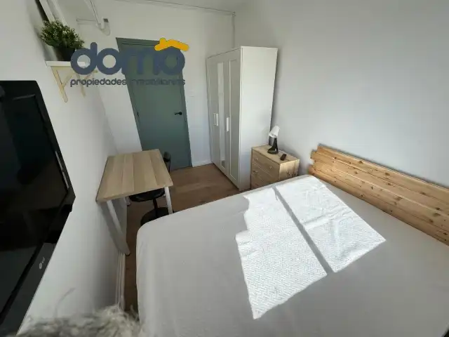 Habitación de Piso para compartir en Granada con Parquet, Amueblado y Lavadora