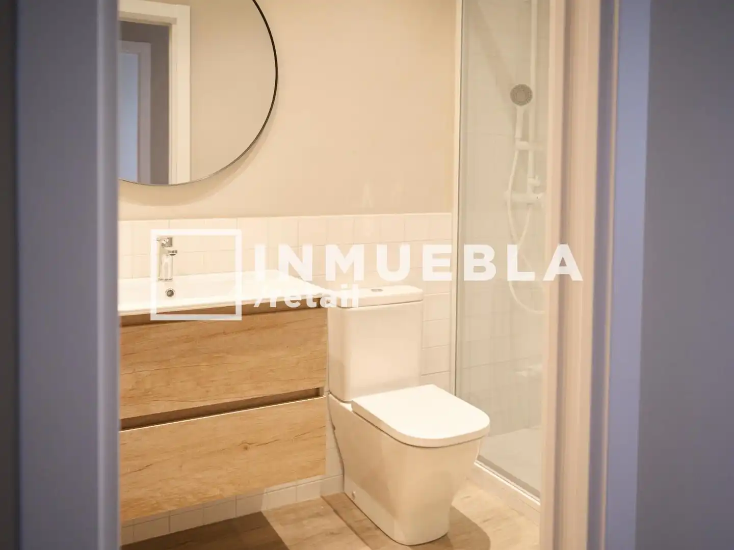 Schlafzimmer von Büro zum Verkauf in Barcelona mit Klimaanlage und Heizung