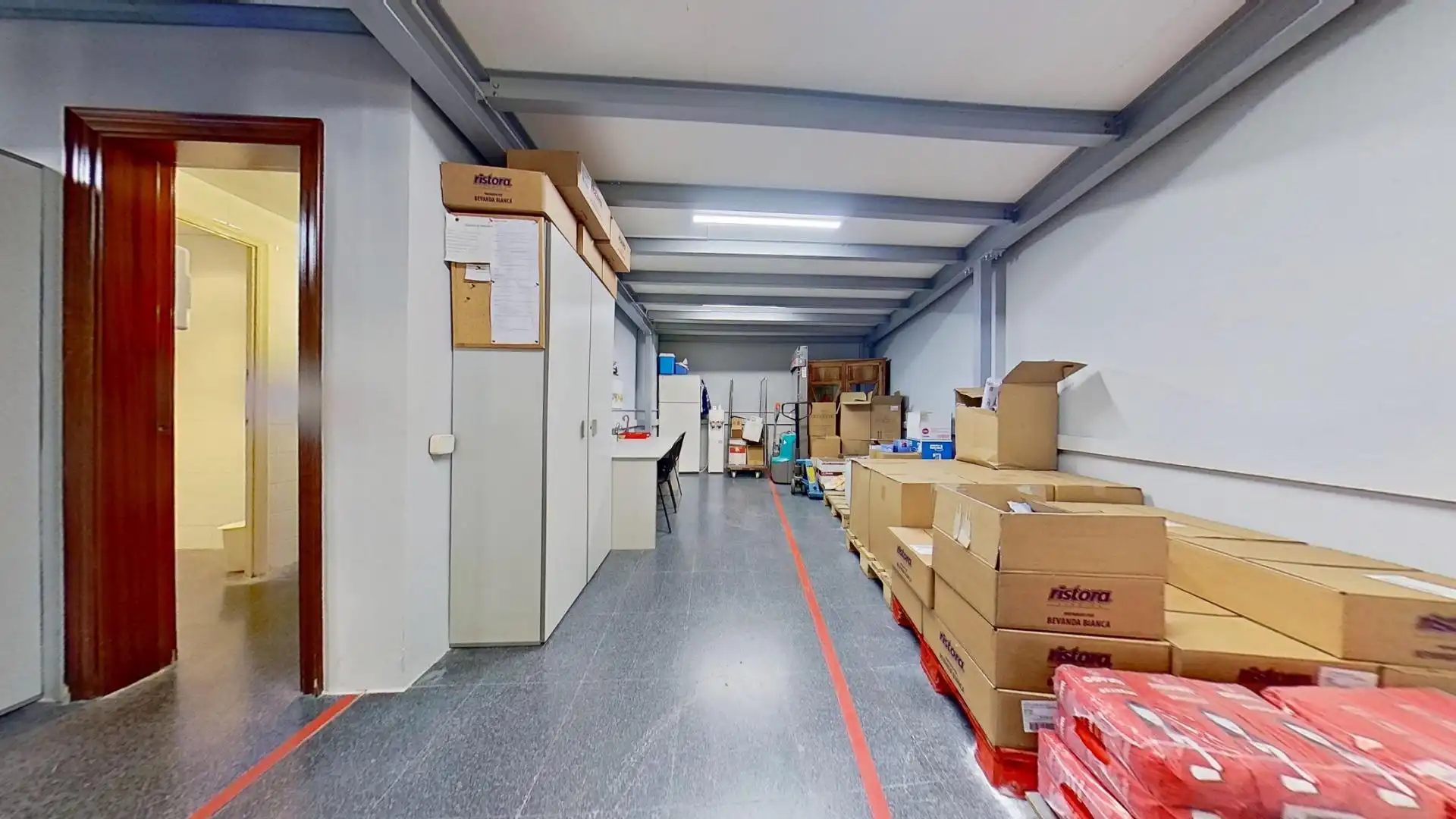 Local comercial en venda a Carrer MERCE RODOREDA, imagen 7