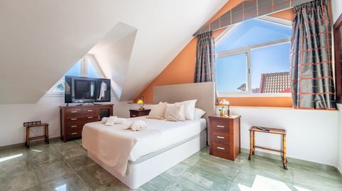 Foto 2 de Casa adosada de alquiler en Calle Camelia, Cortijo Torrequebrada, Benalmádena