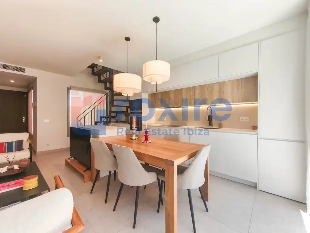Comedor de Casa adosada de alquiler en Sant Antoni de Portmany con Aire acondicionado, Calefacción y Jardín privado