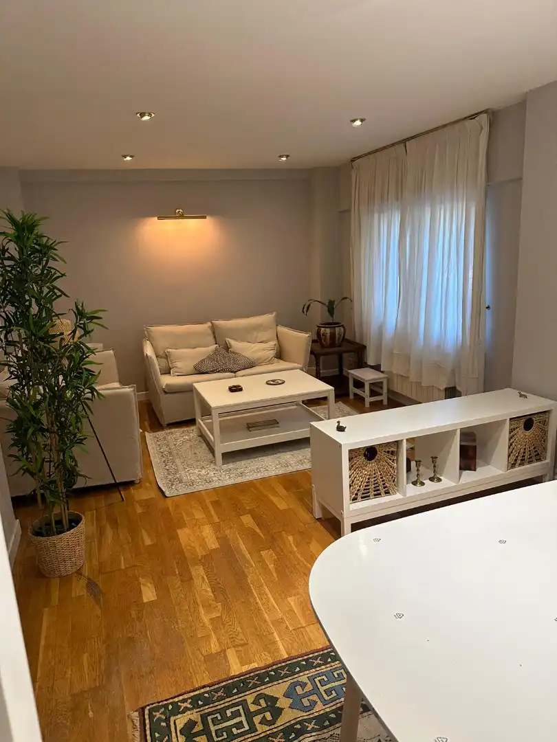 Flat for rent in Avenida del Arlanzón, Villa Pilar