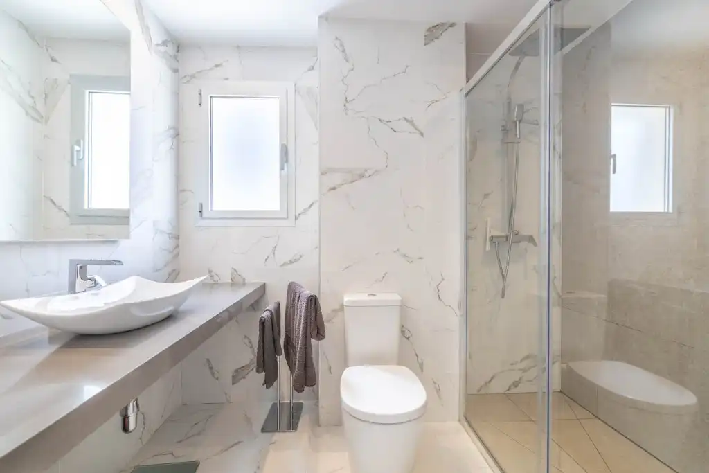 Bany de Apartament en venda en Calvià amb Aire condicionat, Calefacció i Jardí privat