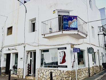 Maison avec balcon à vendre à Carrer PINTOR TERRUELLA 3
