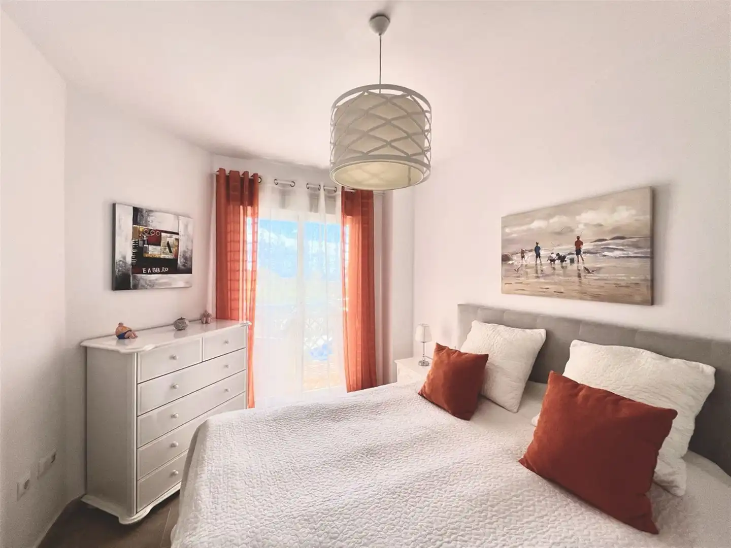 Dormitori de Apartament en venda en Estepona amb Aire condicionat i Terrassa