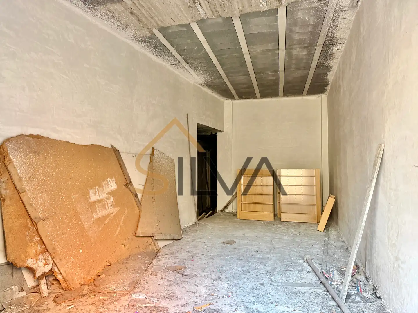 Local comercial en venda a Ronda da Muralla 154, imagen 4
