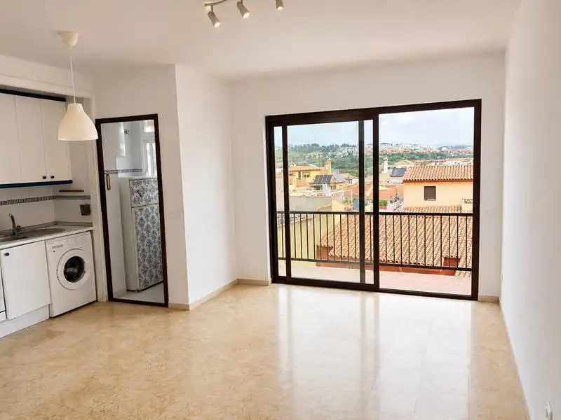 Piso con piscina en venta en San Luis de Sabinillas