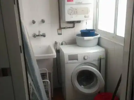 Badezimmer von Wohnung zur Miete in  Granada Capital mit Klimaanlage