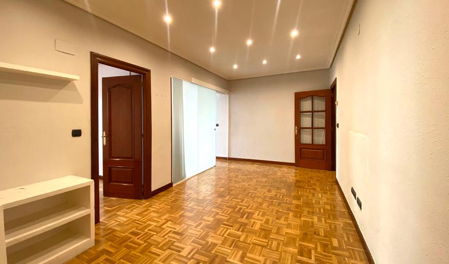 Photo 1 of Flat for sale in Portal de Legutiano, El Anglo, Araba - Álava